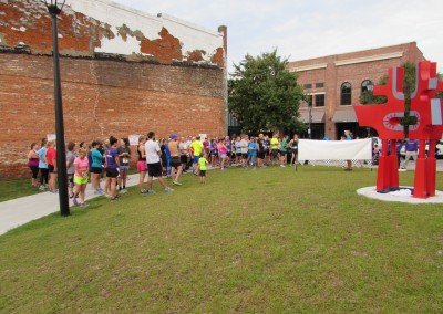 people waiting for race
